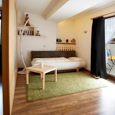 Apartments Rezia โอติเซ ภายนอก รูปภาพ